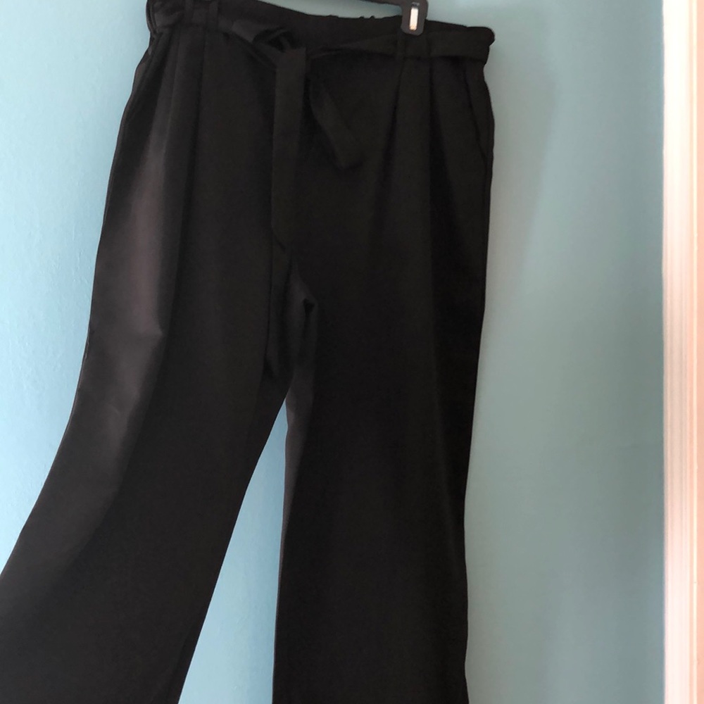 Black Capri dress pants